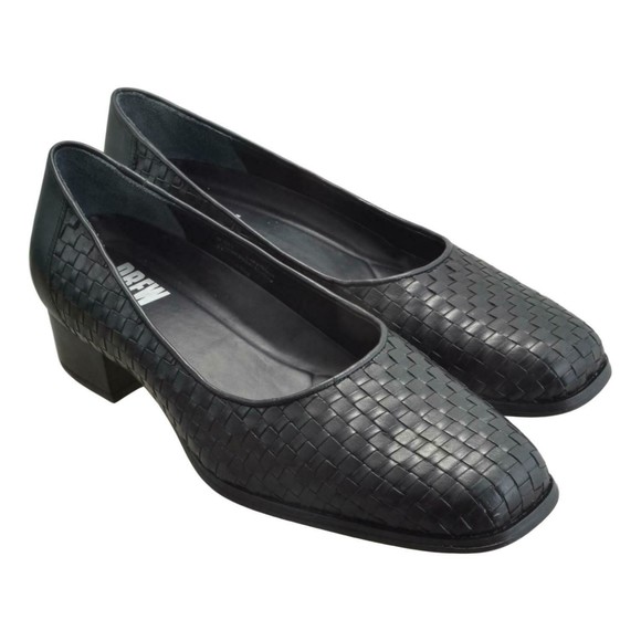 Drew Shoes Lucy Woven Black Leather Slip On Loafer 1.5\